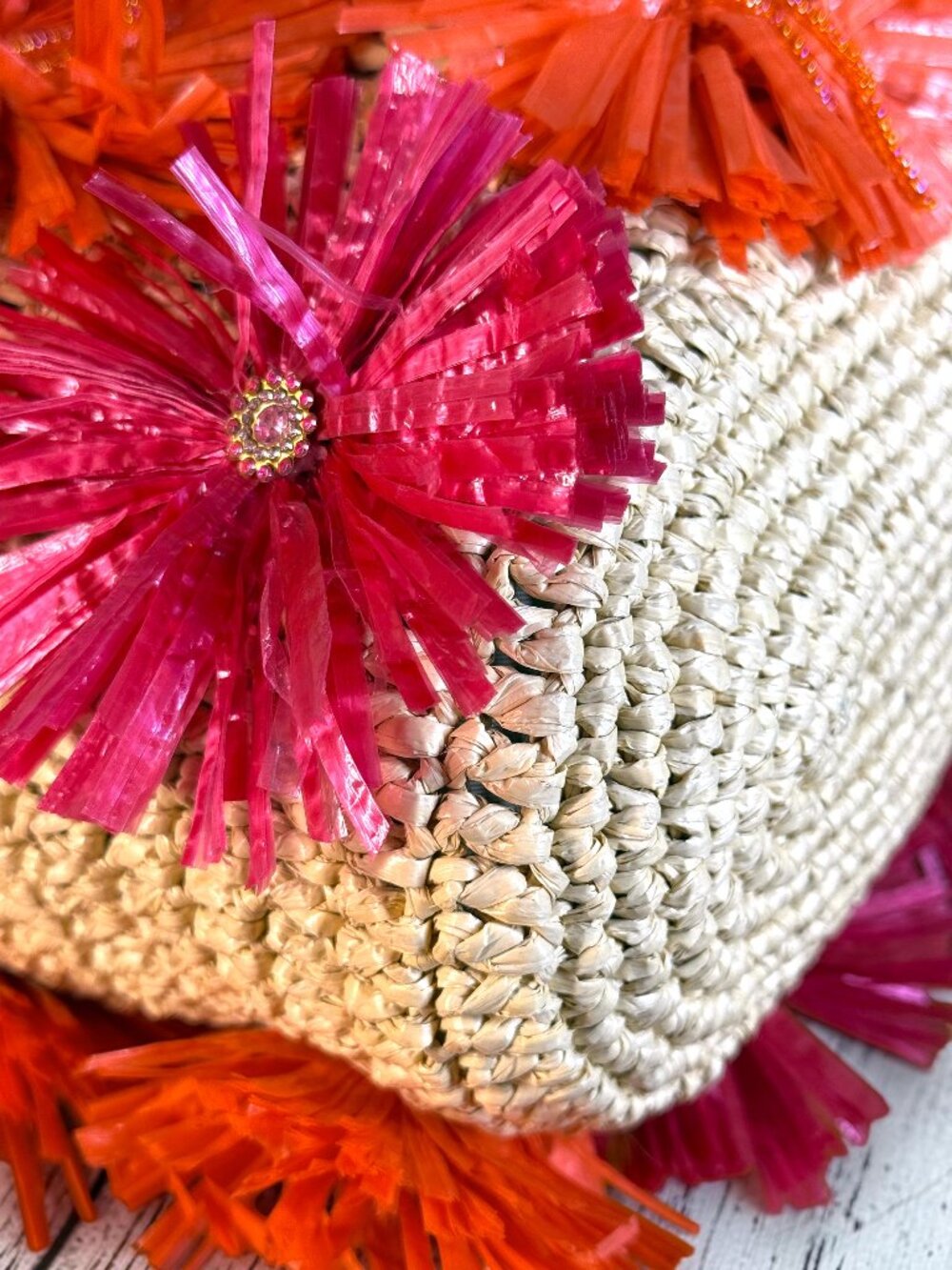 Sharif Woven Raffia 3D Floral Appliquรฉ Large Shoulder Crossbody Tote SAMPLE Bag - Picture 13 of 15
